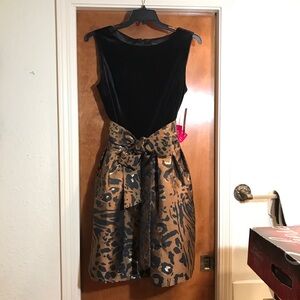 Tahari dress women’s 14 evening formal Dillard’s NWT